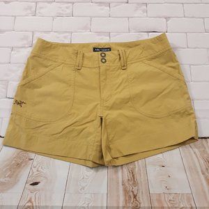 Arc'teryx Shorts Womens Size 8 Waist 32 Inseam 4 Casual Hiking Outdoor Nylon